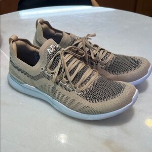 APL Techloom Breeze Running Shoes